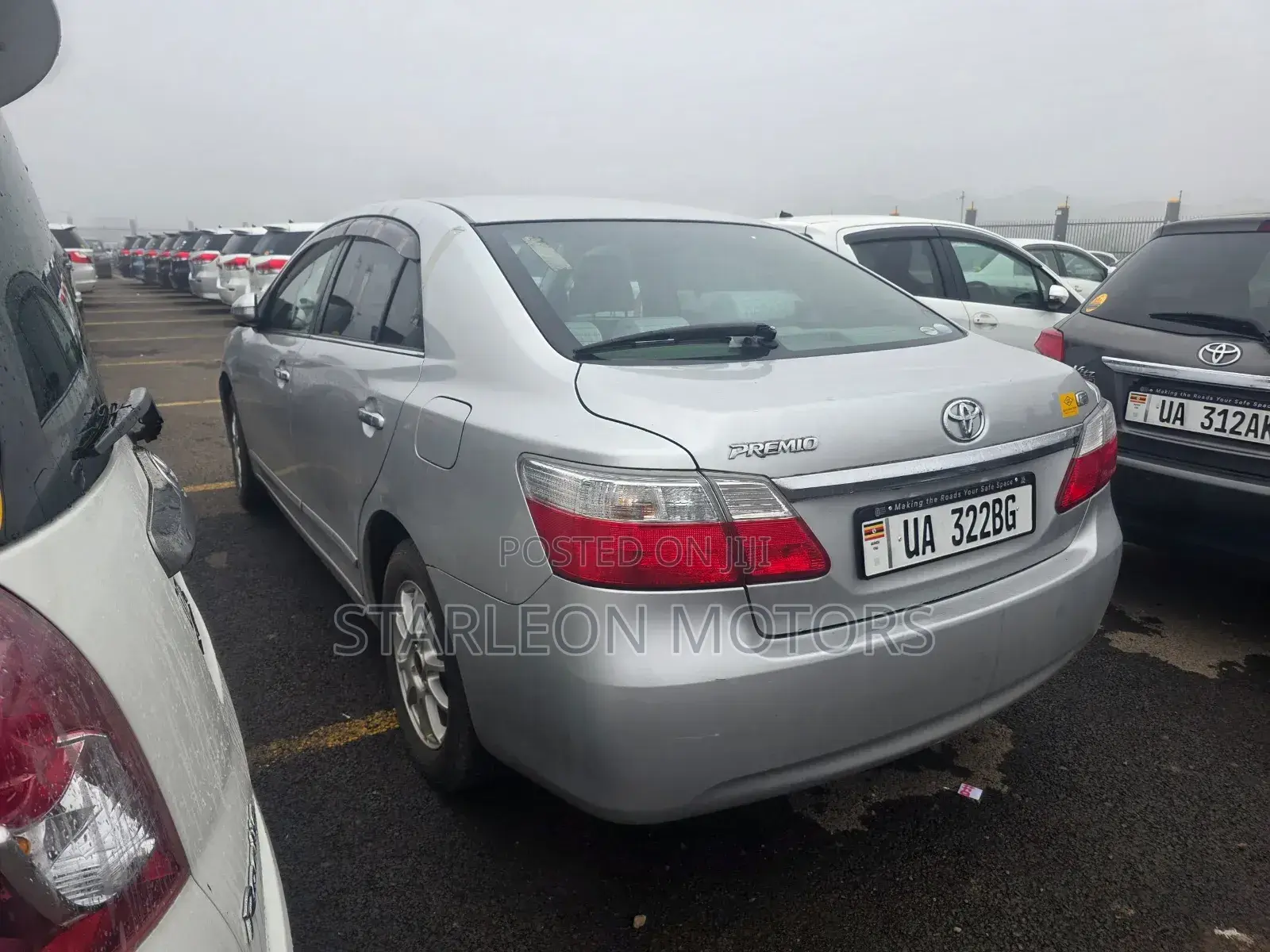Toyota Premio 2010 Silver