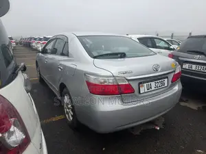 Toyota Premio 2010 Silver