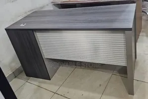 Modernized Office Desks 1.4mtrs