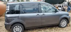 Toyota Sienta 2010 Gray