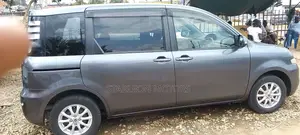Toyota Sienta 2010 Gray
