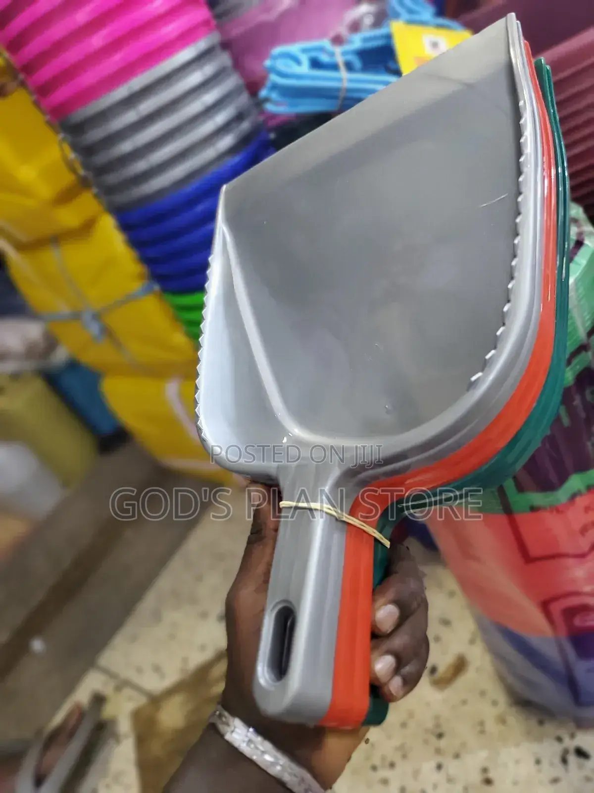 Elite Plastic Dust Pans