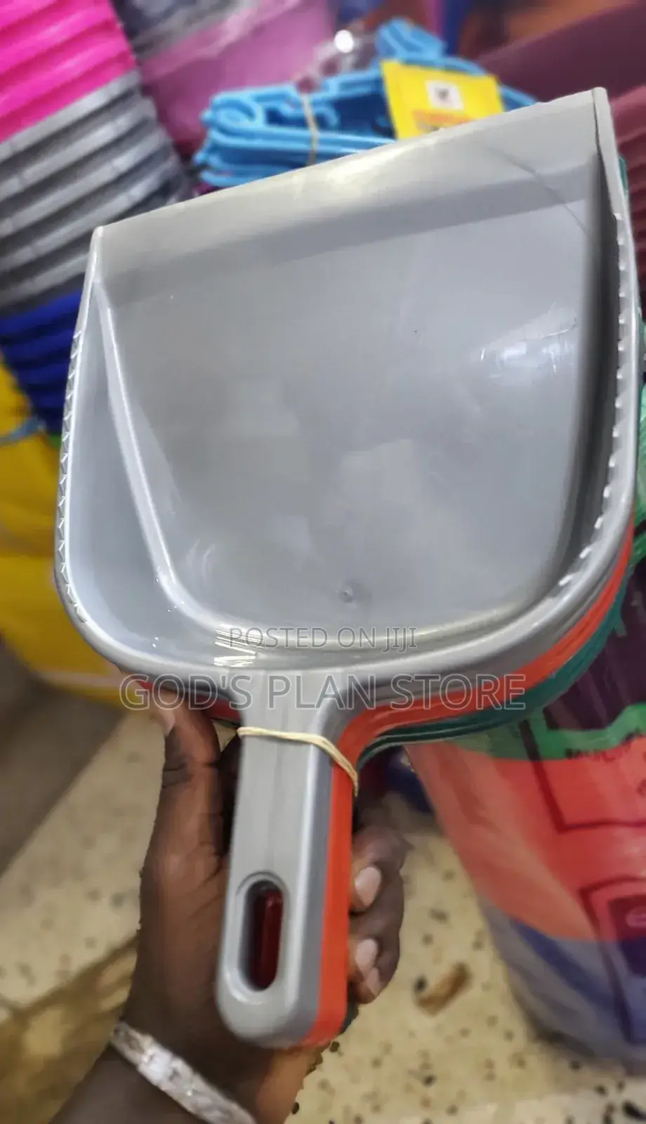 Elite Plastic Dust Pans
