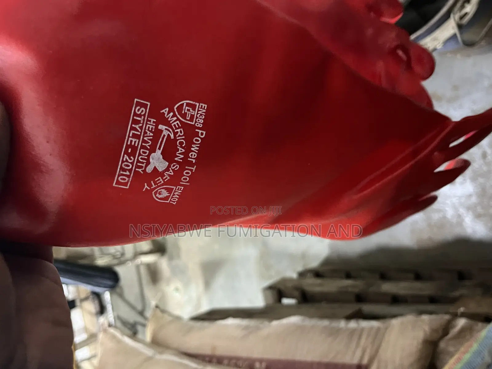 Heavy-Duty Latex Work Gloves – Chemical Oil Resistant