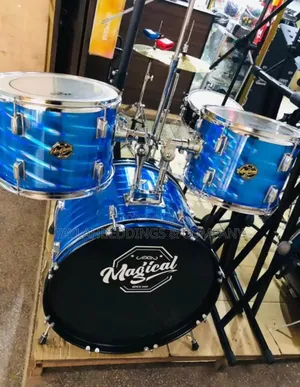 Photo - Powerful Drum Set With 4 Drums and 2 Cymbals
