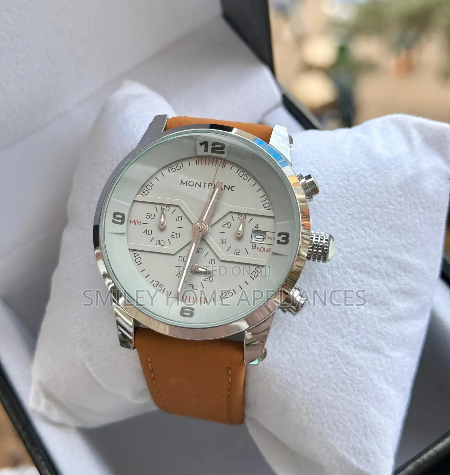 White Face Montblanc Men's Classy Wrist Analog Time Piece