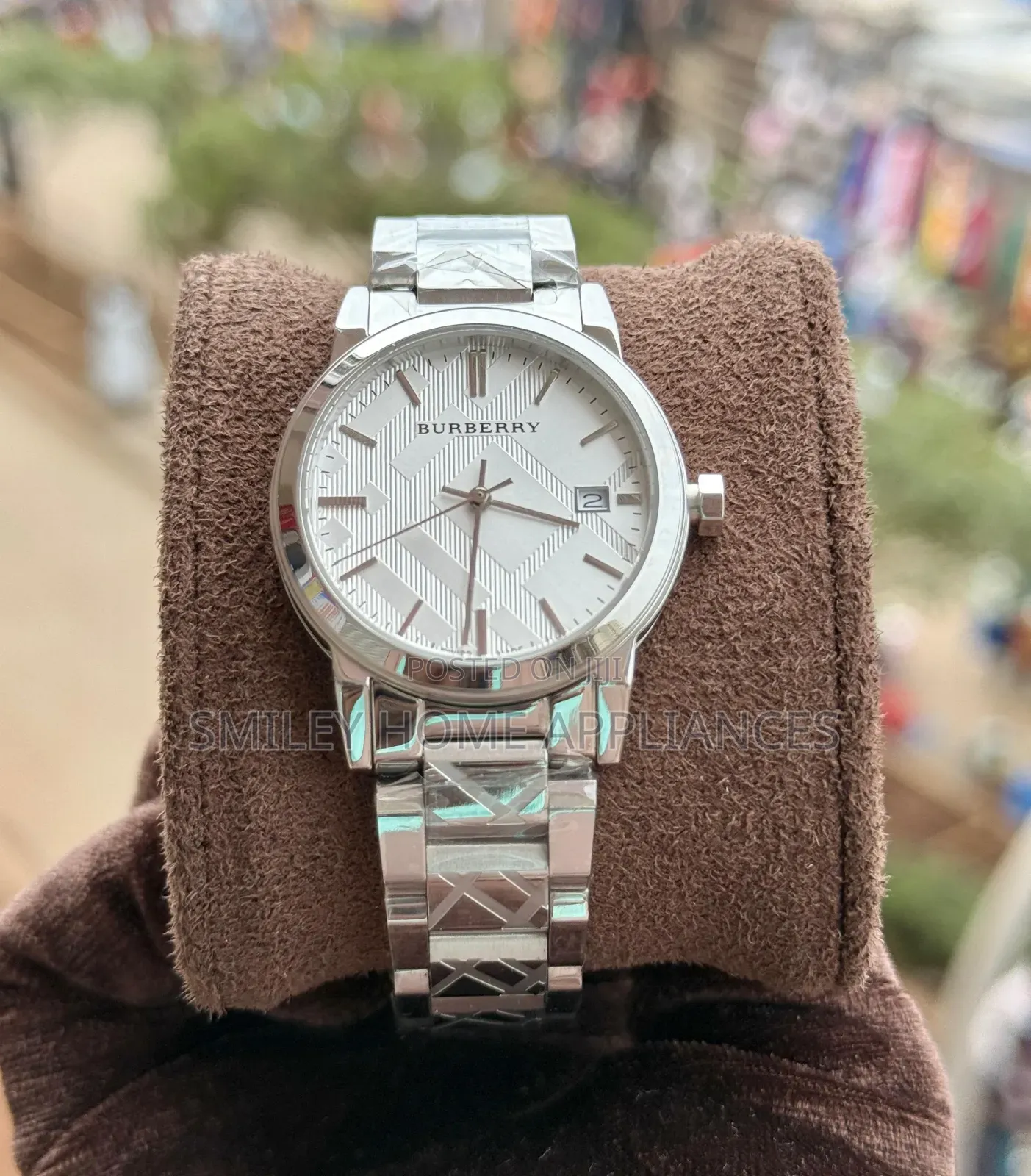 20% Discount Sales on Burberry Gift Box Time Piece
