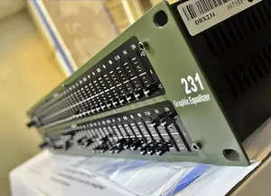 Professional Sound System Graphic Equalizer DBX Double