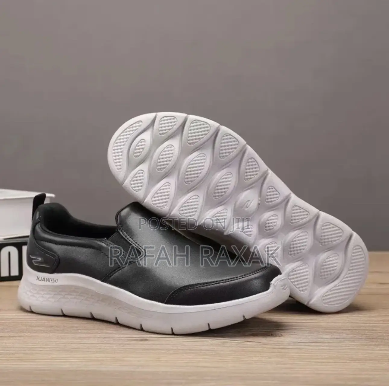 Men’S Leather Skechers Go Walk Flex Sneakers