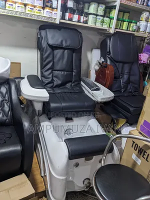 Massage With Footspa Chair
