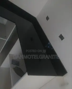 Refined Kitchen Worktops in Granite Marble