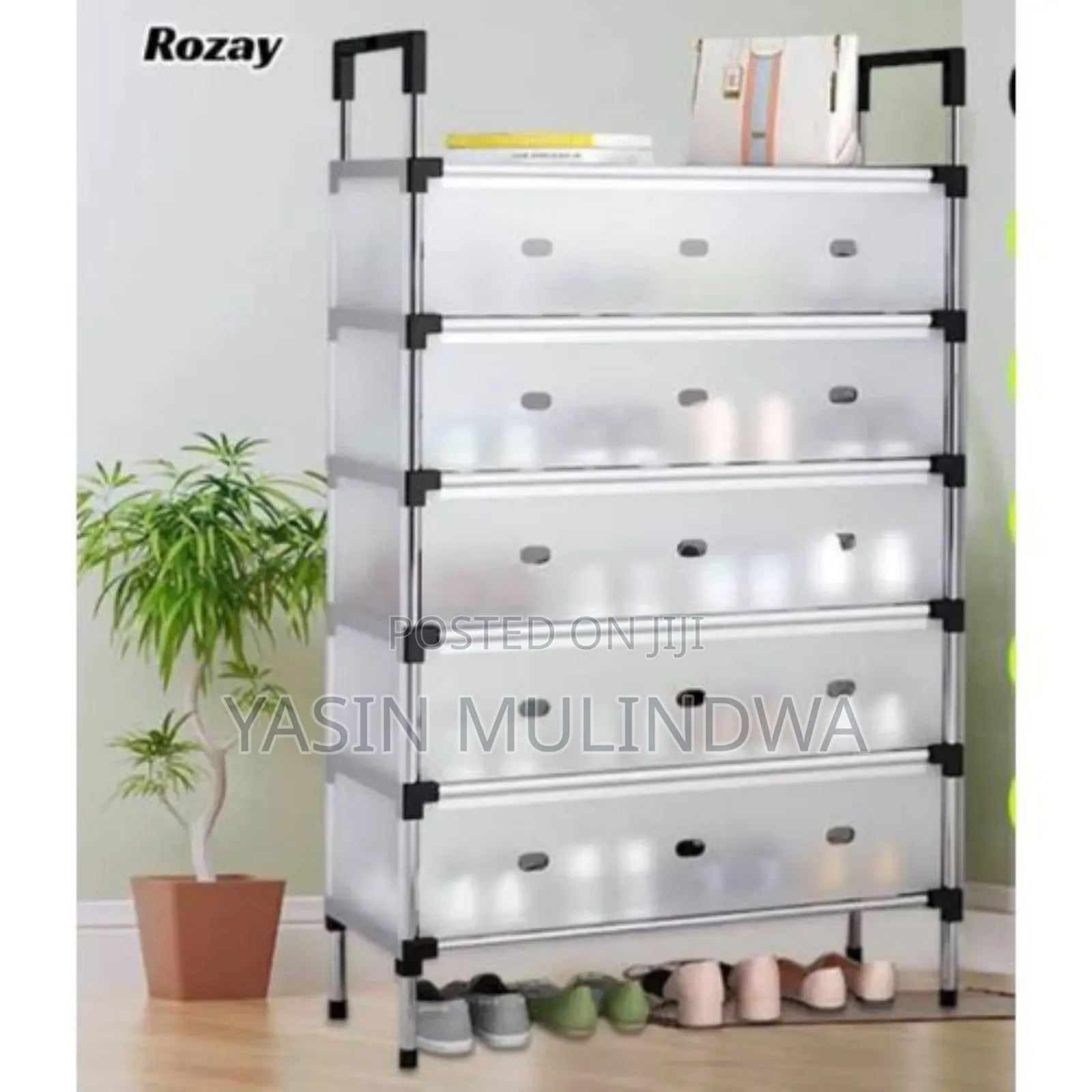 Shoe Rack Dust Free.