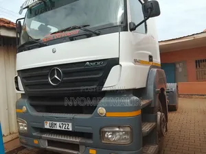 Mercedes Axor