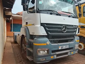 Mercedes Axor