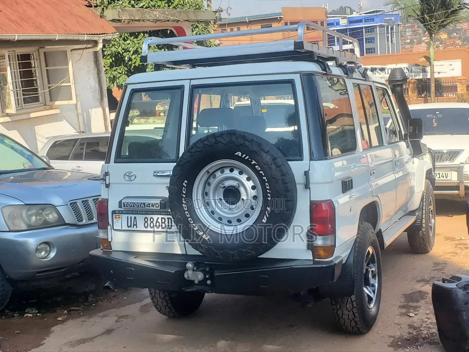 Toyota Land Cruiser 2016 White