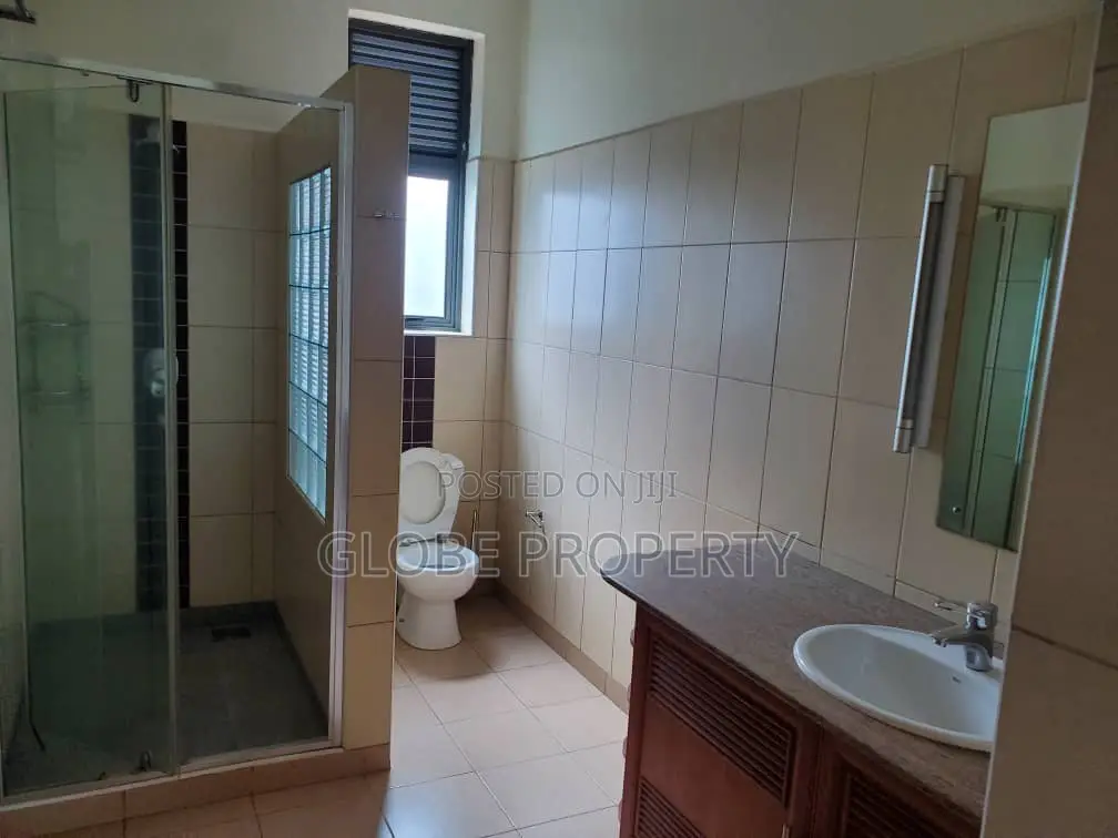 4bdrm Maisonette in Lugogo Bypass, Central Division for rent