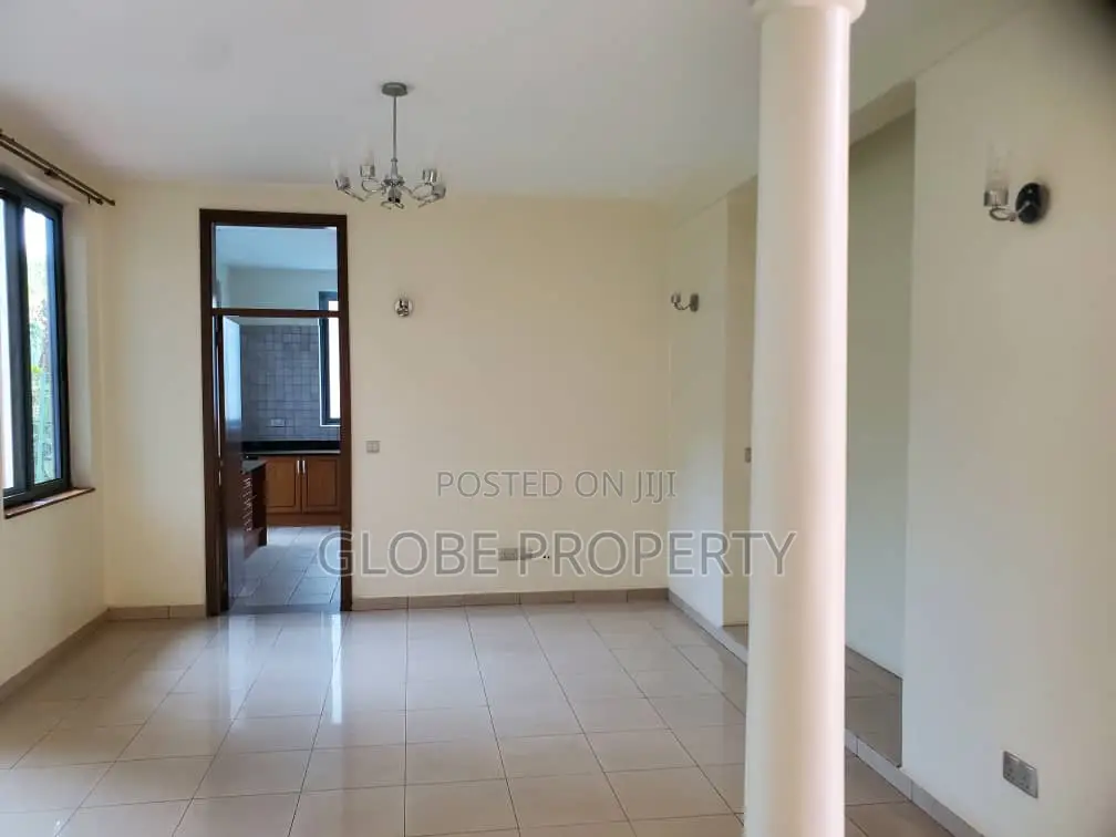 4bdrm Maisonette in Lugogo Bypass, Central Division for rent