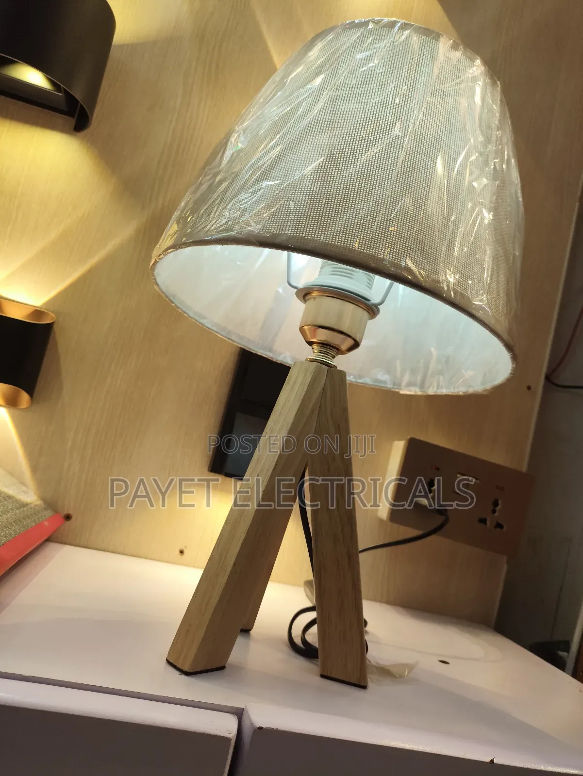Rj Wooden Bedside Lamp