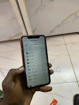 Apple iPhone 11 128 GB Red