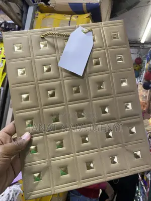 A Dozen of Gold Coatings Design Gift Packing