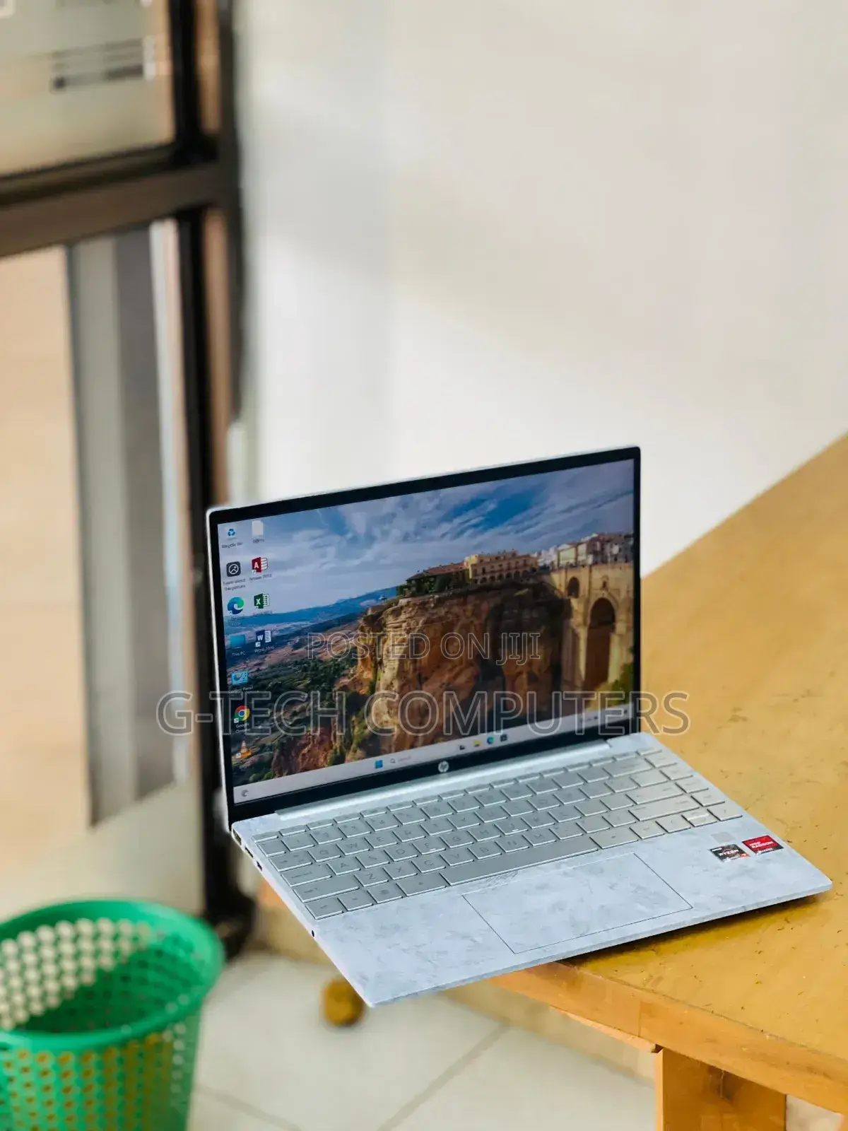 New Laptop HP Pavilion 13 16GB AMD Ryzen 7 SSD 512GB