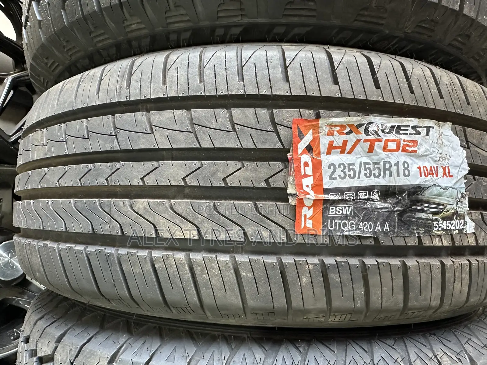 235/55r18 Roadx Tyre