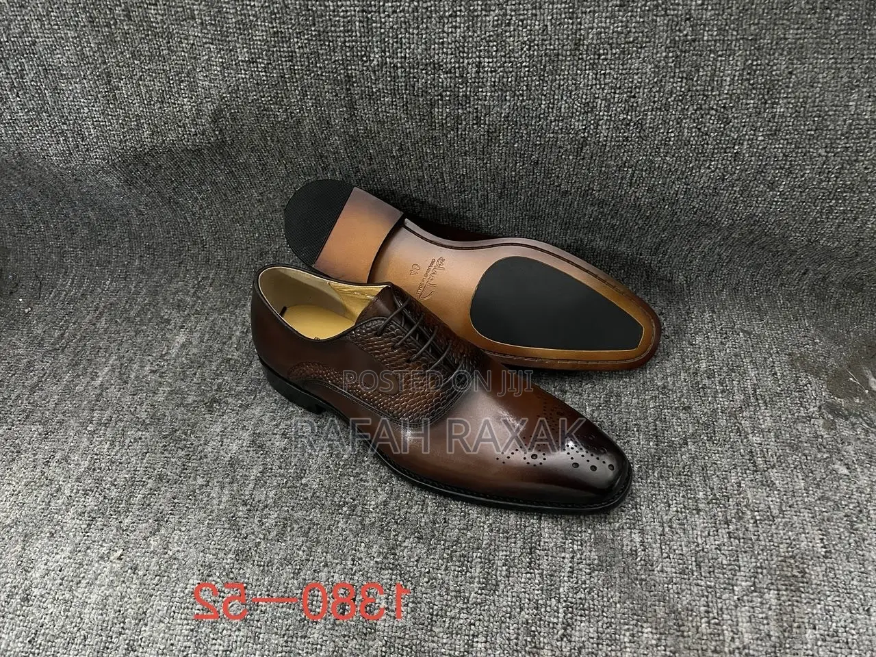 Men’S Classic Brown Clarks Gentle Lace Up Oxfords