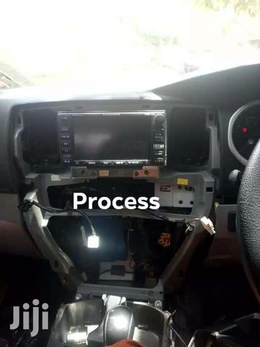 Car Radio Installation In Hilux Surf New Model.