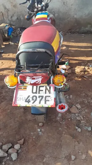 Bajaj Boxer 2024 Red