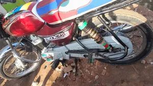 Bajaj Boxer 2024 Red
