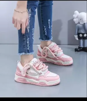Ogiy Sneakers