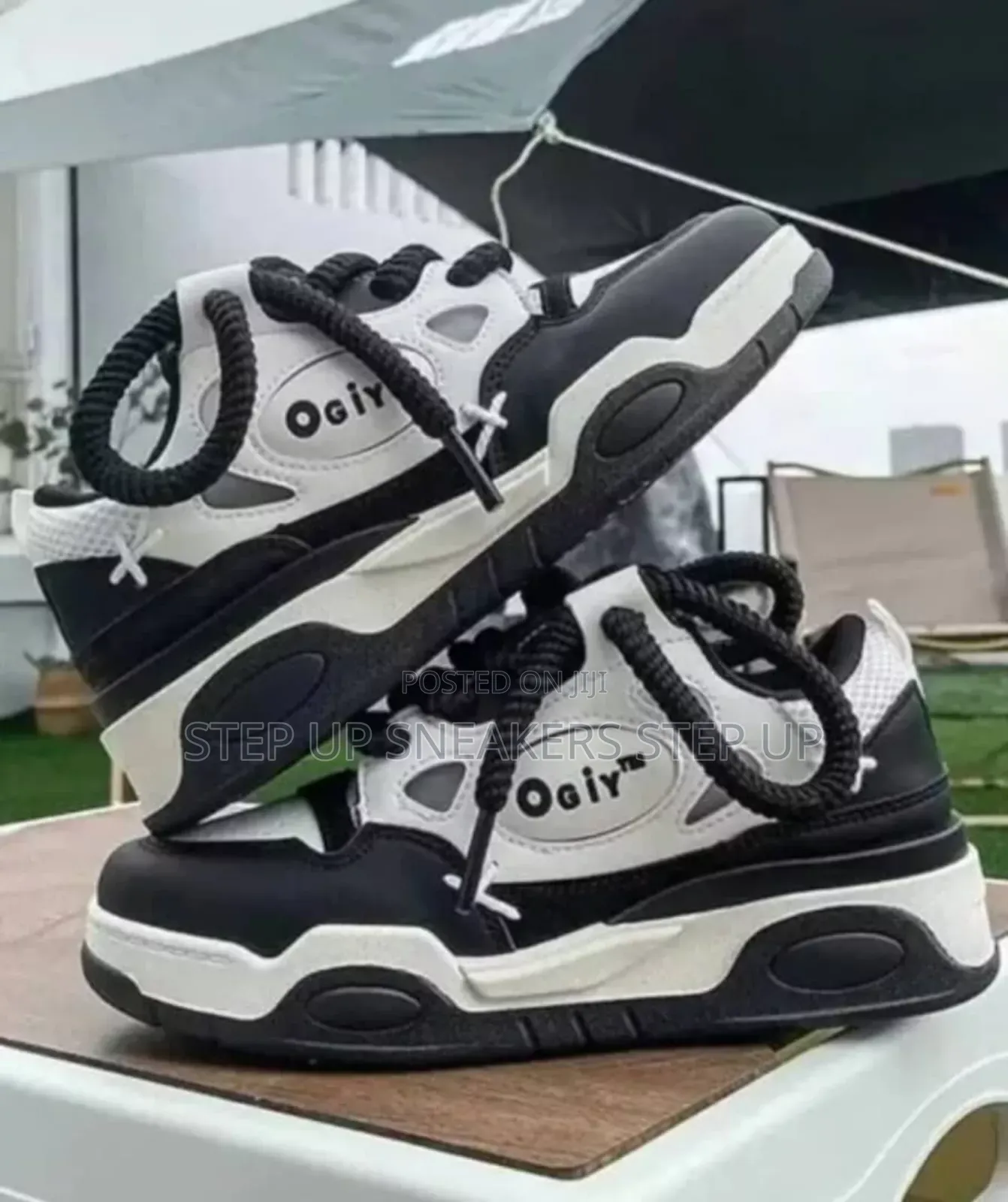 Ogiy Sneakers