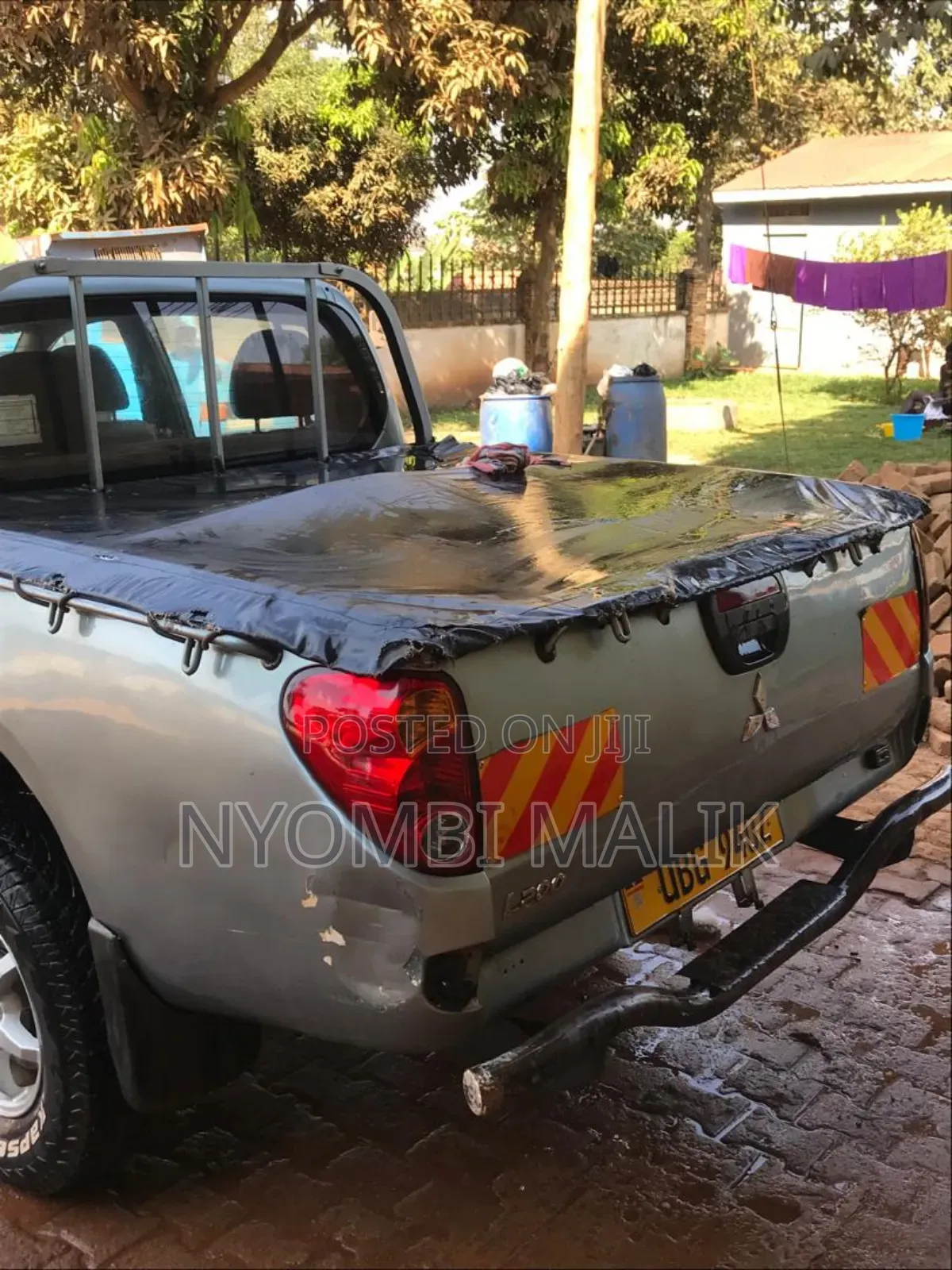 Mitsubishi L200 Double Cab 2.5 180hp 4WD 2010 Gray