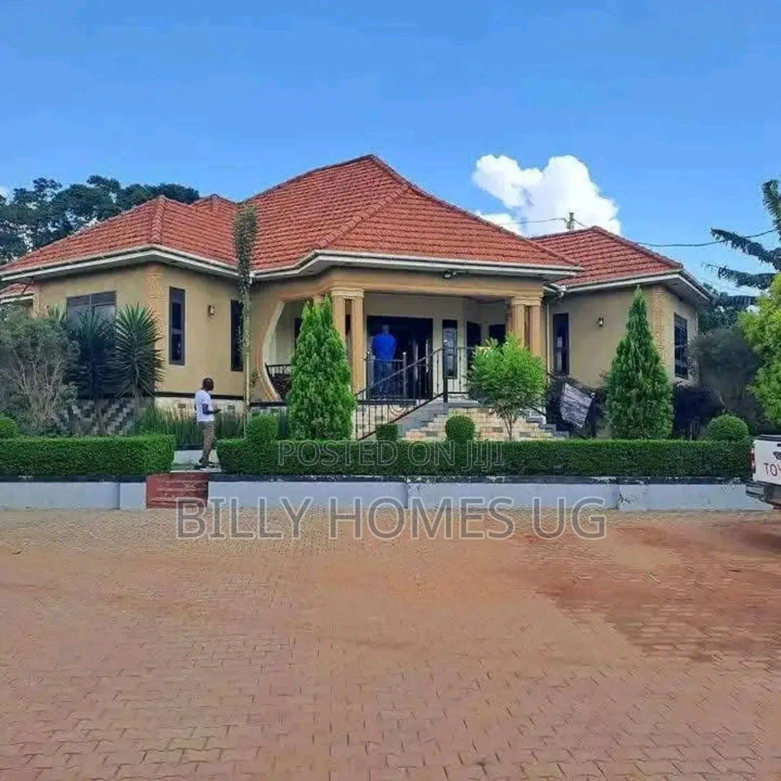 4bdrm Bungalow in Kira for sale