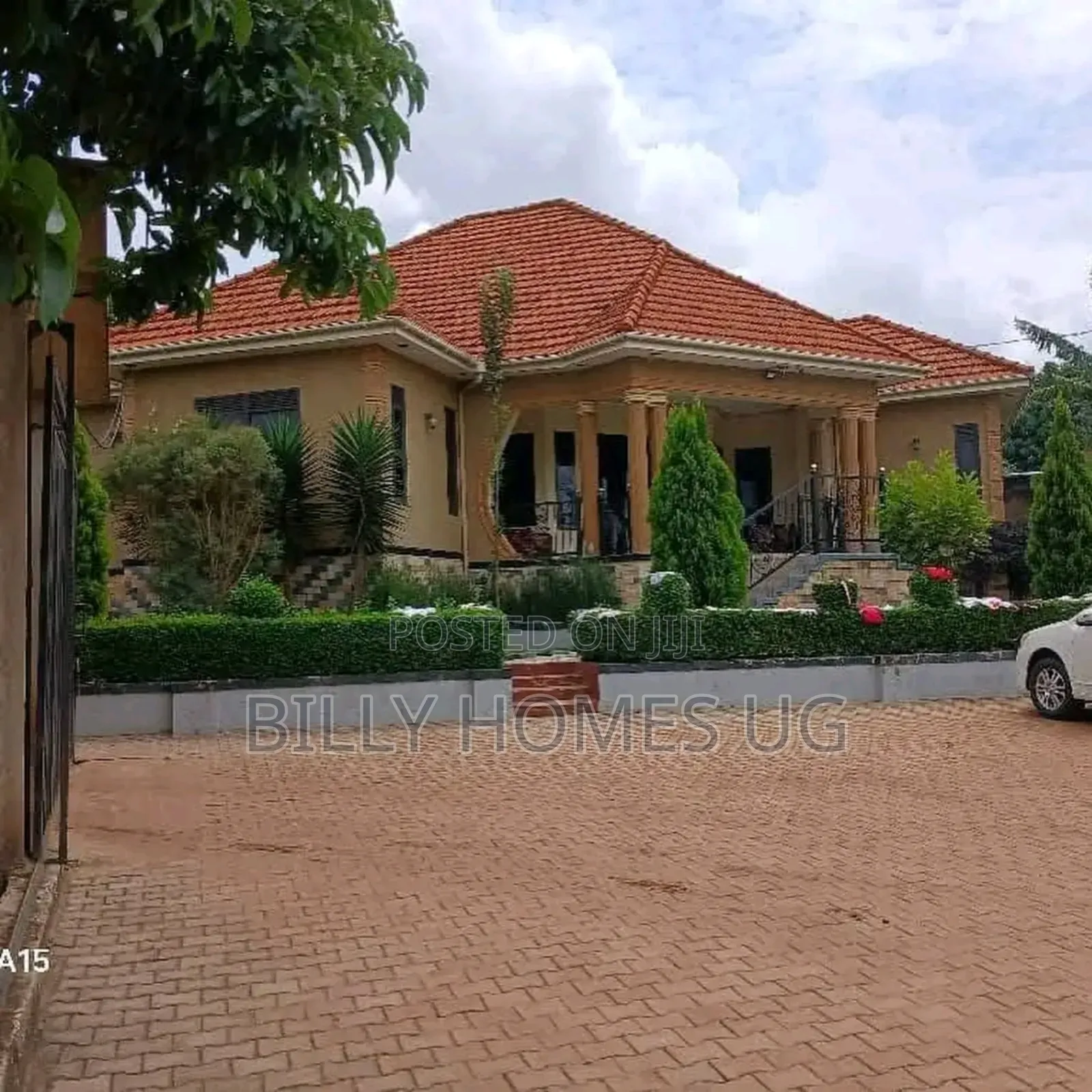 4bdrm Bungalow in Kira for sale