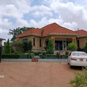 4bdrm Bungalow in Kira for sale