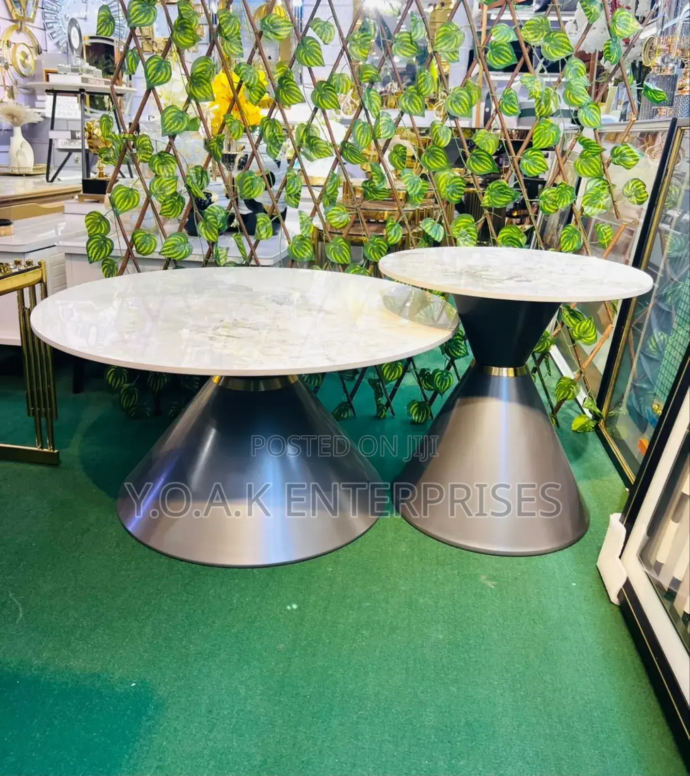 Round Decorated Table Multi Color