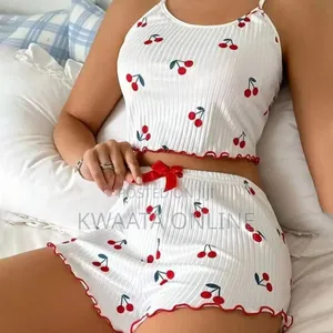 Fashionable Womens Printed Pajamas Set With Shorts and Tops
