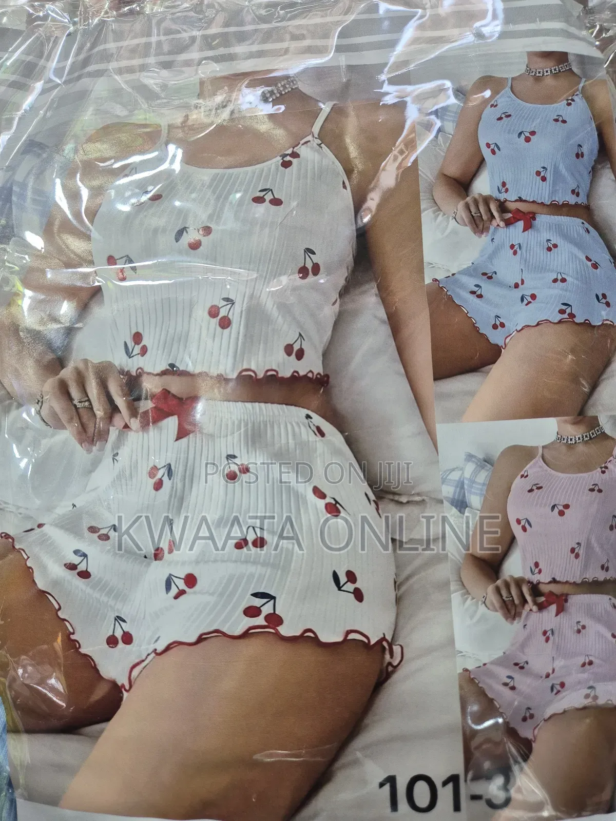 Fashionable Womens Printed Pajamas Set With Shorts and Tops