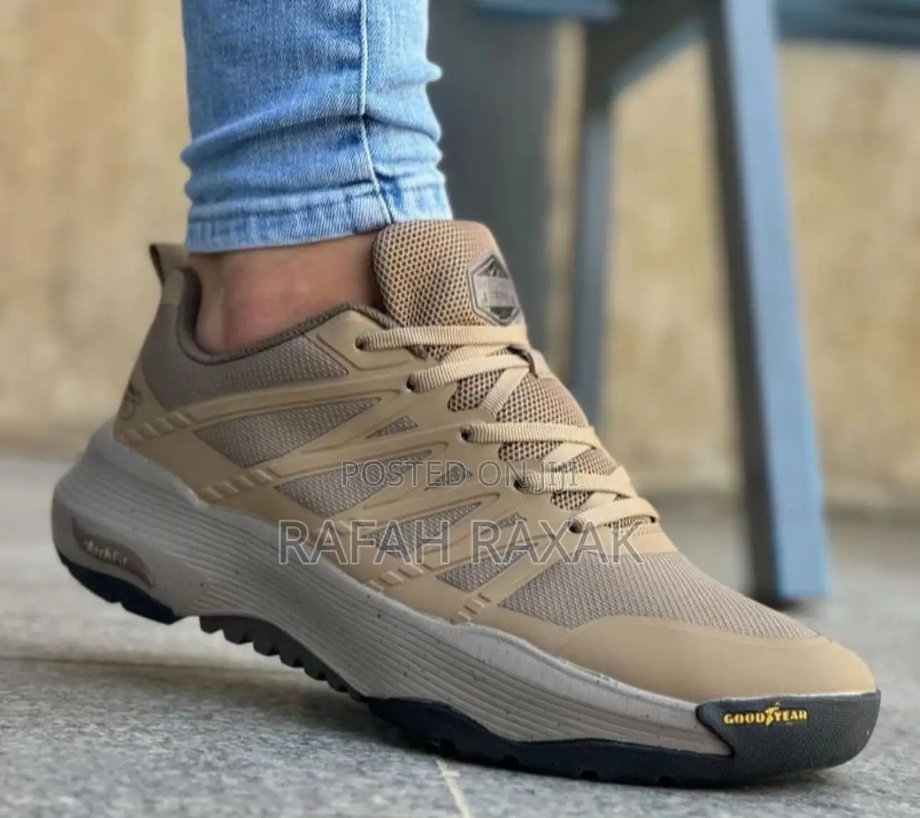 Original Brown Skechers Arch Fit Trail Trainer Sneakers