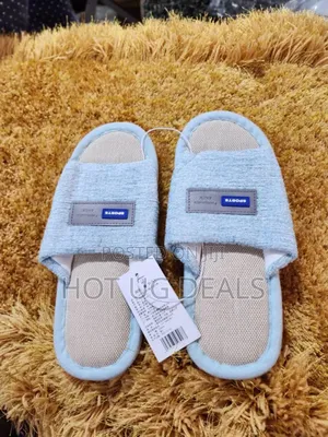 Warm Fluffy Lightweight Bedroom Indoor Sandals (40 -44 Size)