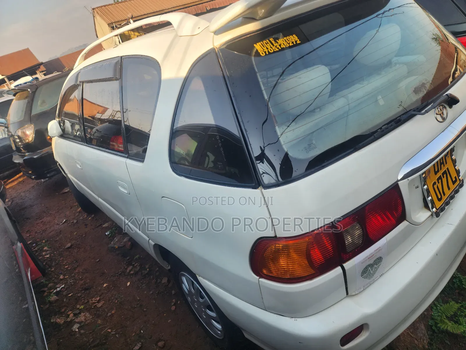 Toyota Ipsum 2000 White