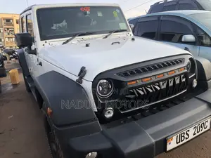 Photo - Jeep Wrangler 2017 White
