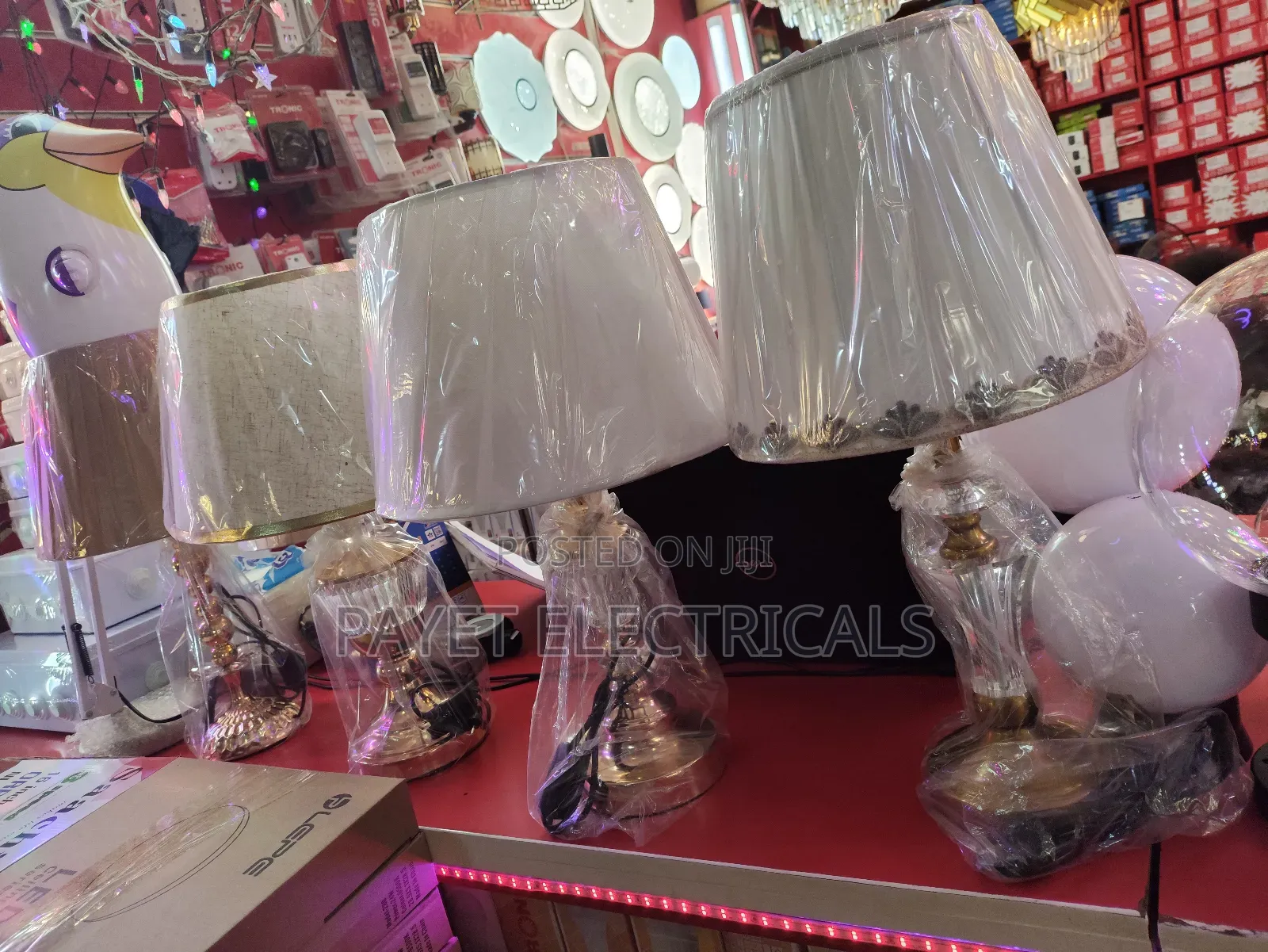 Classic Bedside Table Lamp