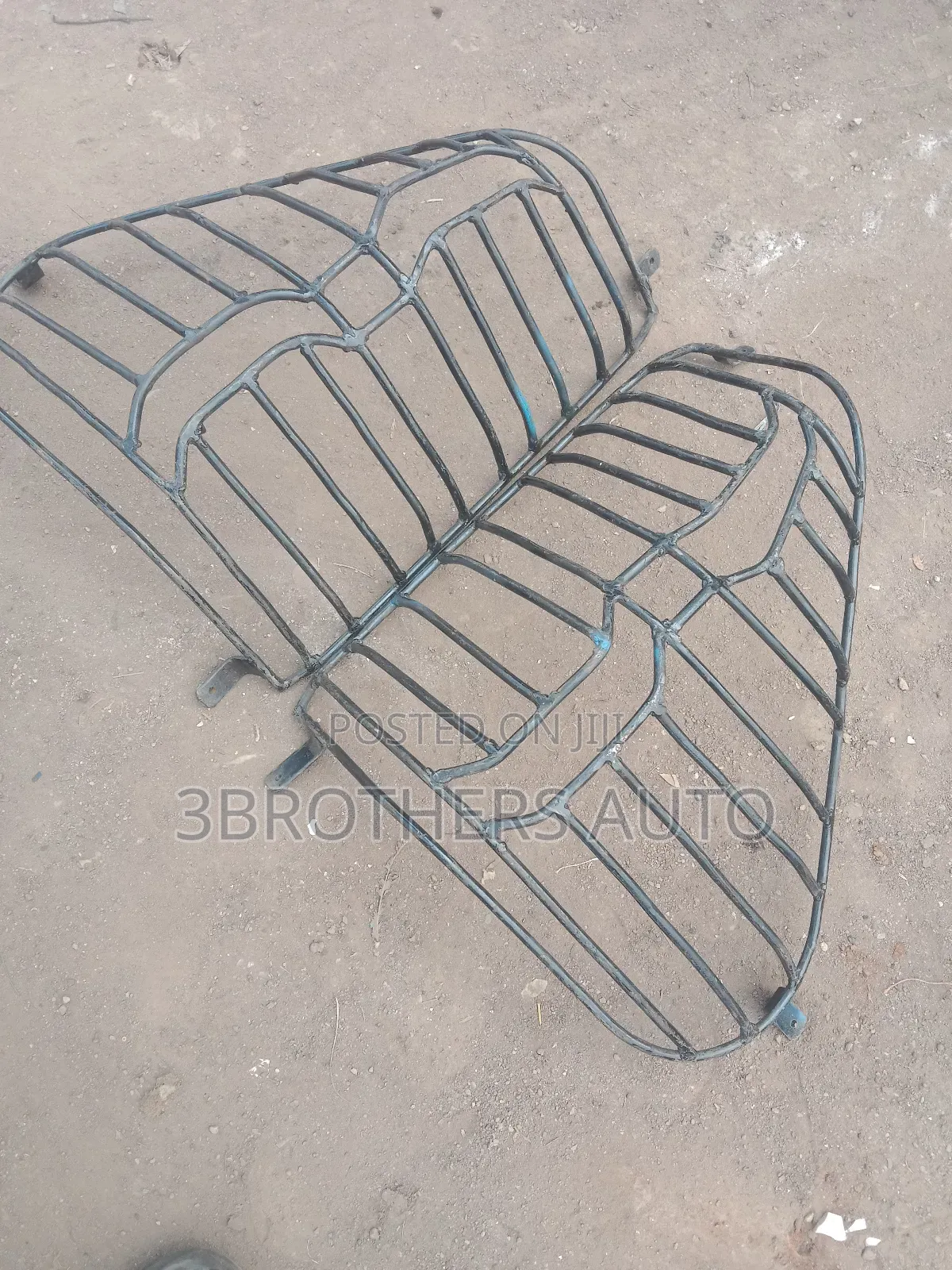 Toyota Hilux (Revo/Vigo) Tail Light Guards