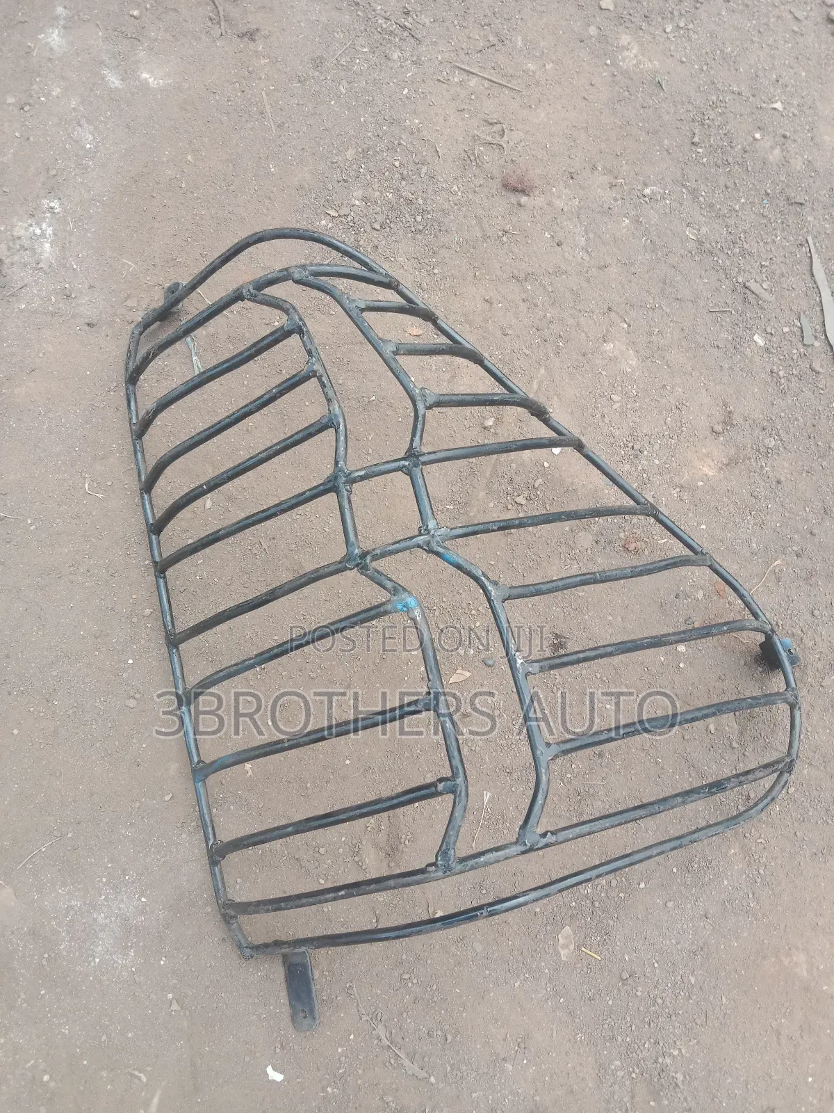 Toyota Hilux (Revo/Vigo) Tail Light Guards