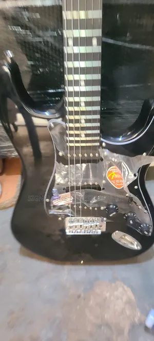 Fender Solo or Eletric Guitar 22 Guitar