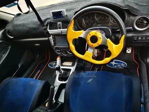 Subaru Impreza 2.0 WRX STi 2002 Yellow