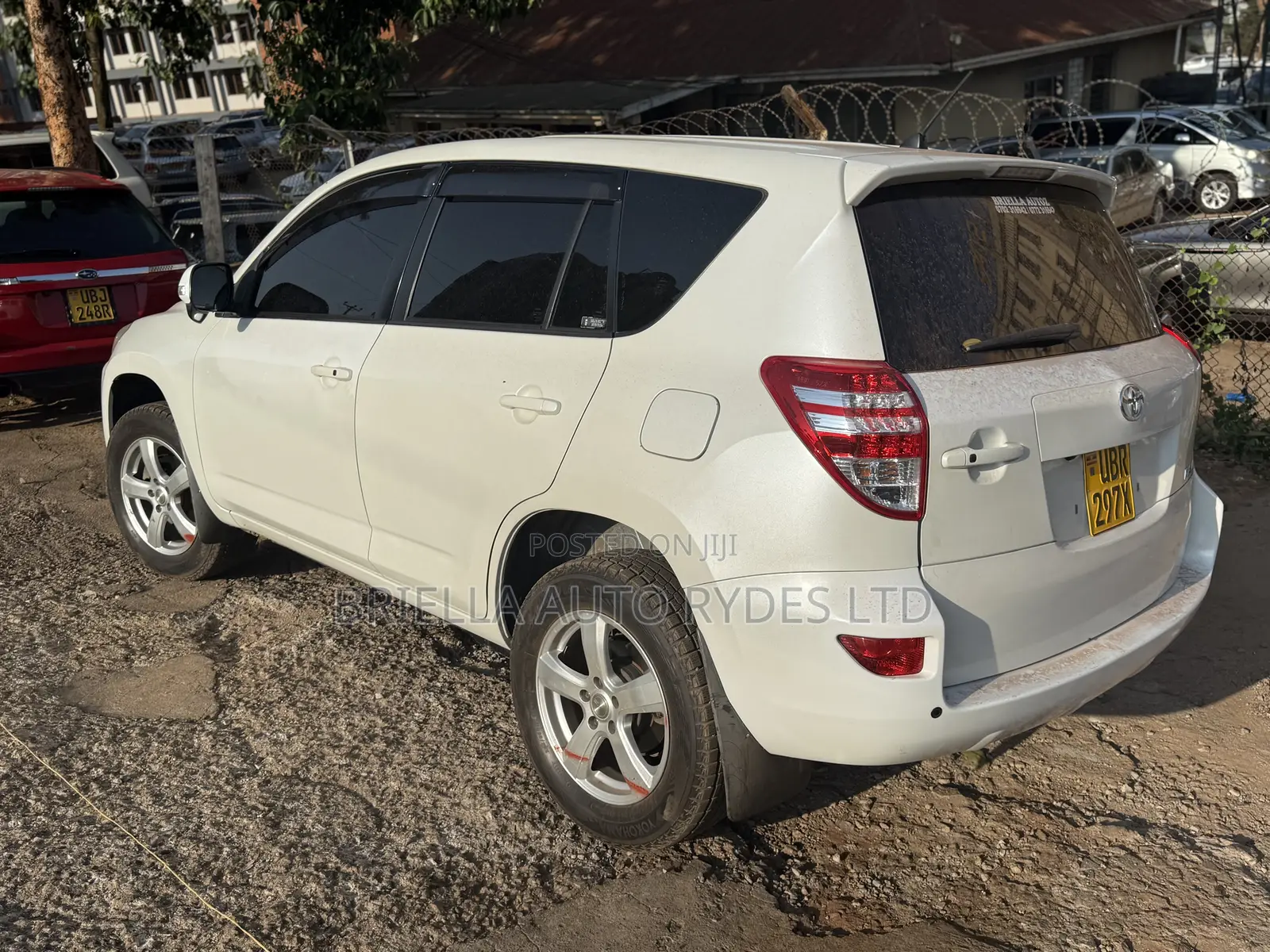 Toyota RAV4 2010 White