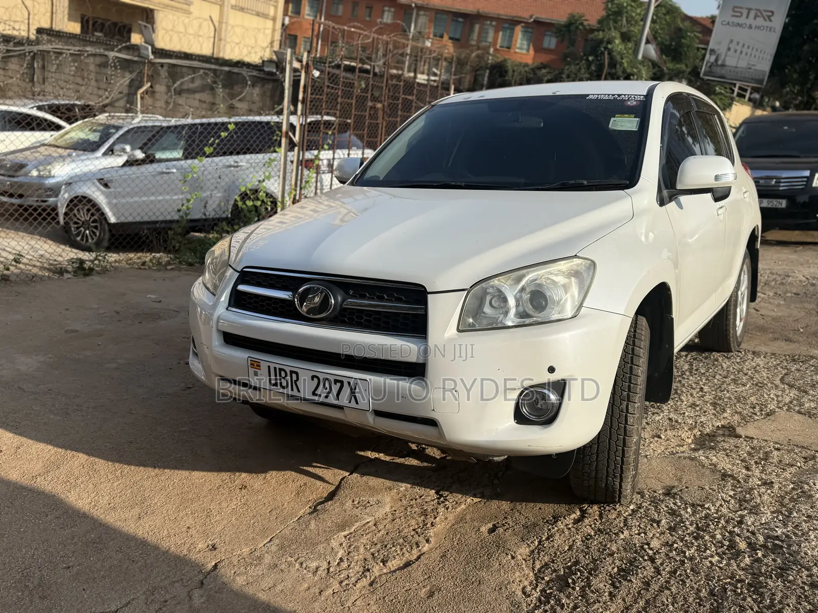 Toyota RAV4 2010 White